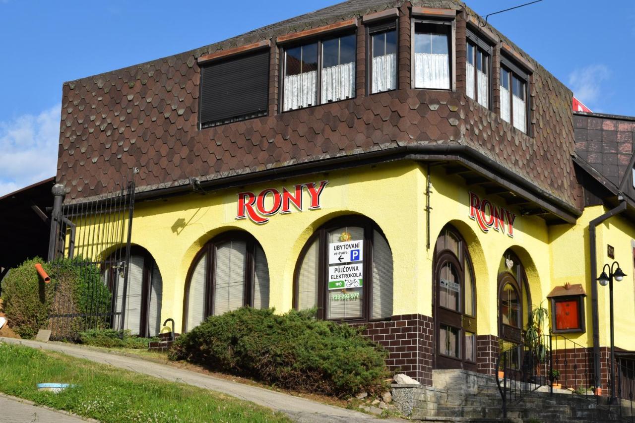Penzion Rony Radejov Exteriör bild