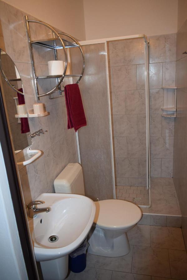 Penzion Rony Radejov Exteriör bild